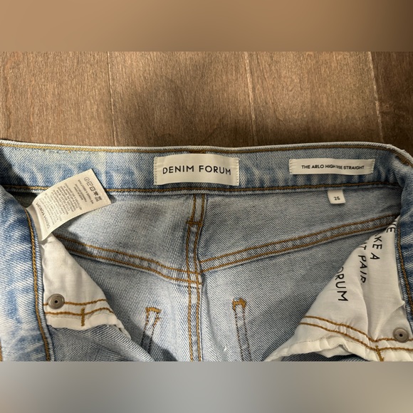 Denim Forum Arlo Straight Leg - Picture 5 of 7